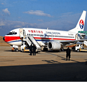 万州五桥空运航空快运业稳步发展的原因是什么？